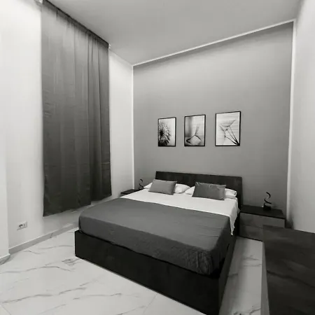 Elegant & Luxe A 200m Da Stazione E Aereoporto Di Apartment *